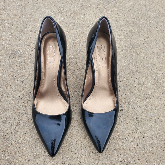 BCBG Paris Black Stiletto Heels sz 7B / 37 - Picture 2 of 9